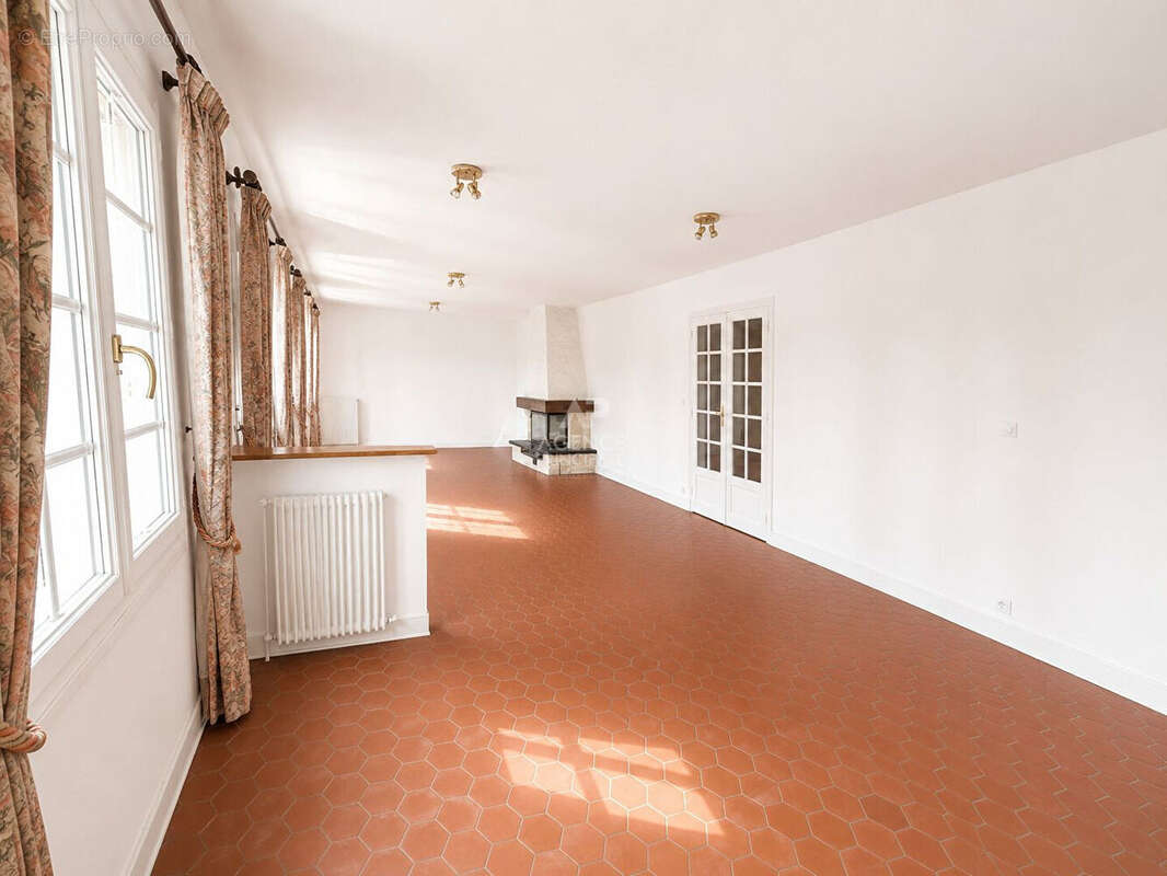 Maison 6 pièce(s) 123 m2 - photo 4