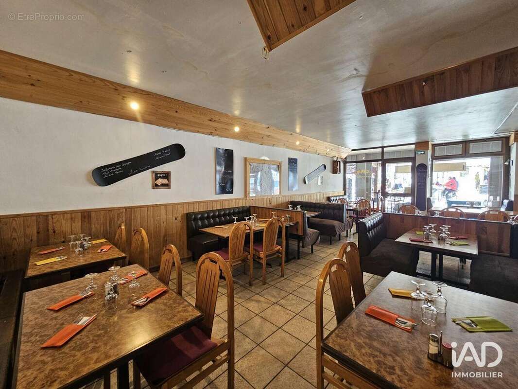 Photo 8 - Commerce à REALLON