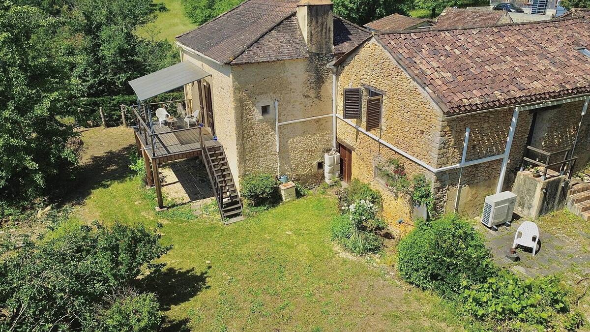 Maison à LE BUISSON-DE-CADOUIN