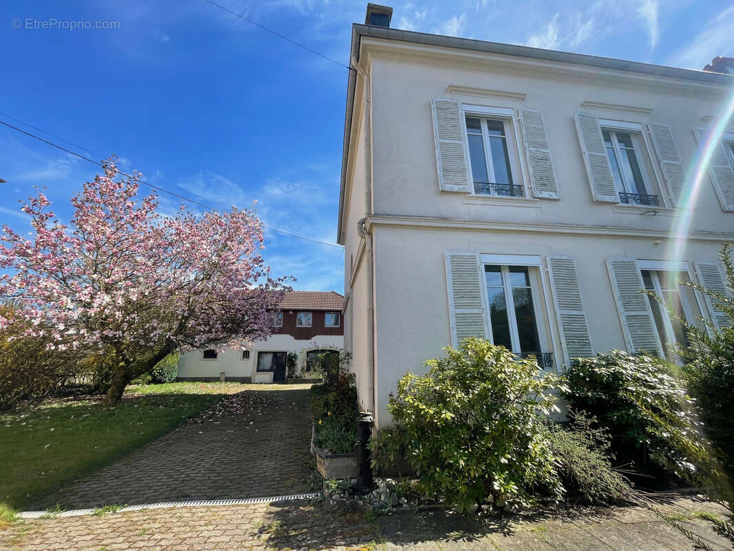 Maison à REMIREMONT