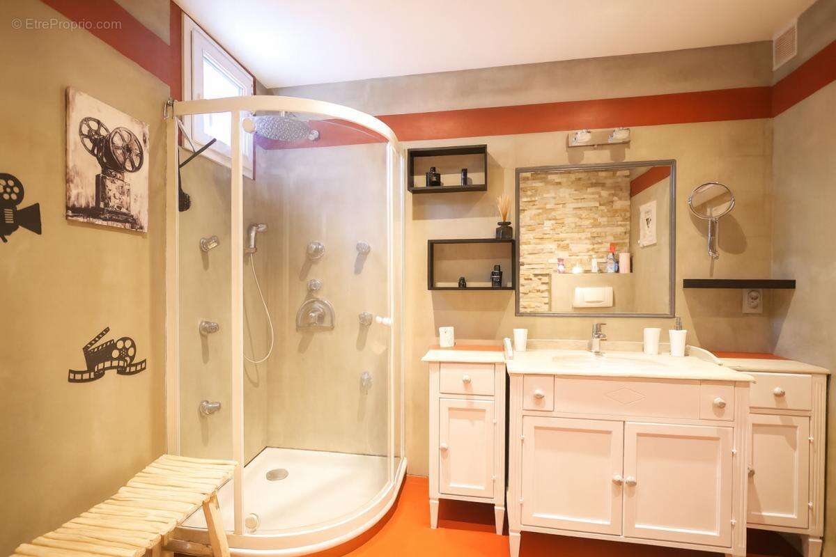 Maison à MORAINVILLIERS