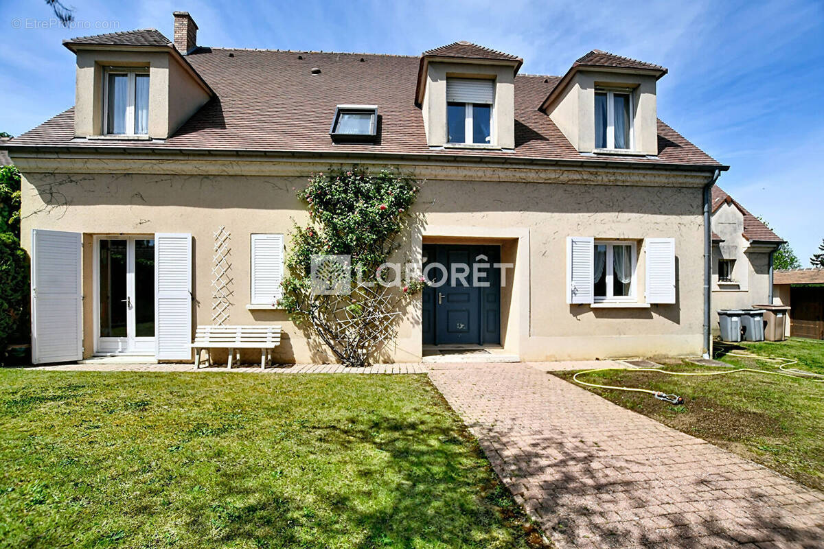 Maison à LOUVECIENNES