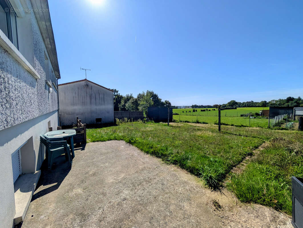 Maison à LES HERBIERS