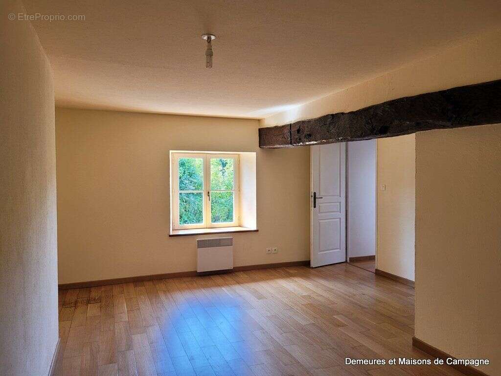 Maison à LE TEILLEUL