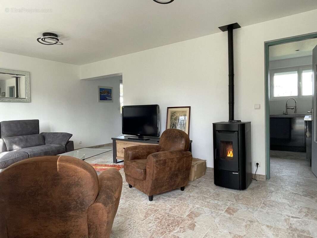 Maison 85 m² à Beaumont-Le-Roger  - photo 7