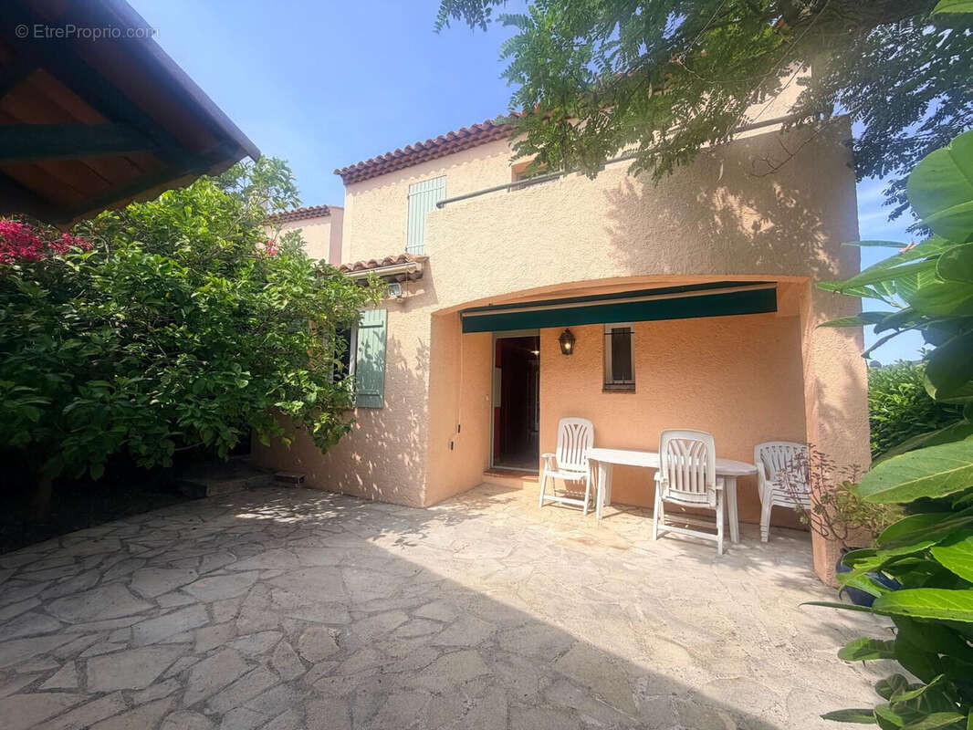 Maison à MOUGINS