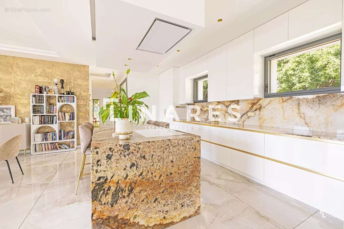 Maison à AIX-EN-PROVENCE