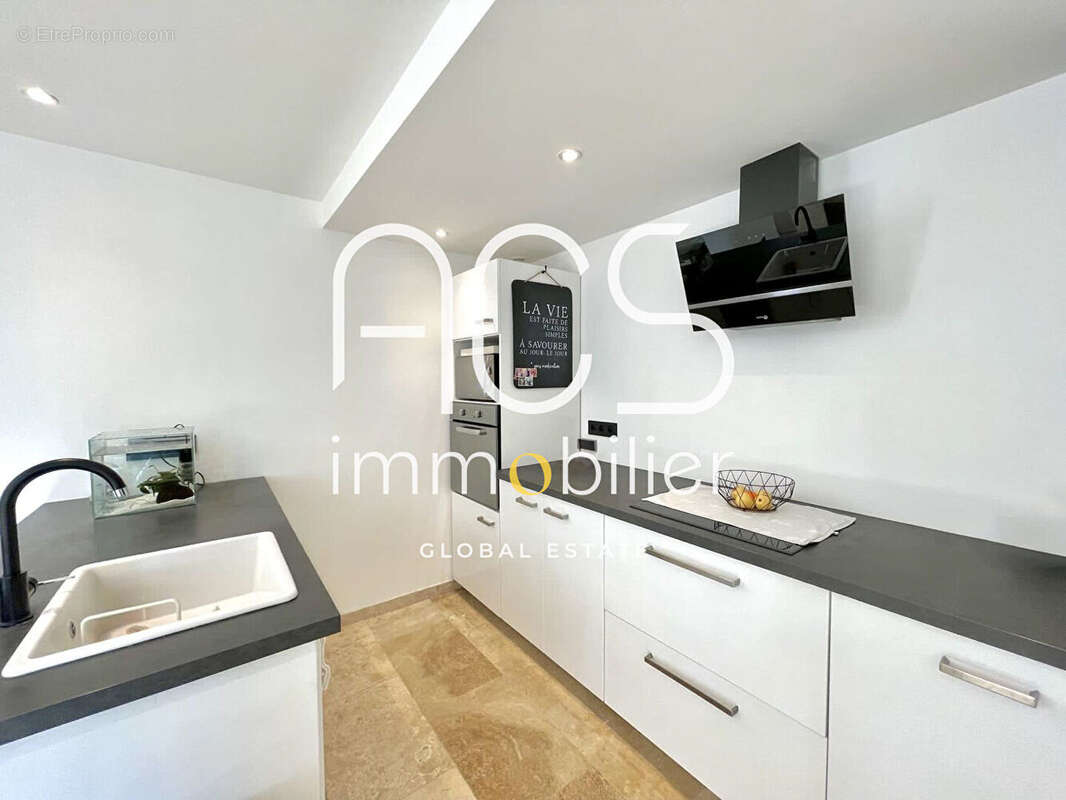 Appartement à MOUGINS