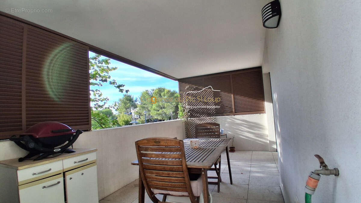 Appartement à LE CRES