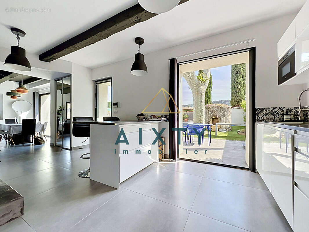 Maison à BOUC-BEL-AIR