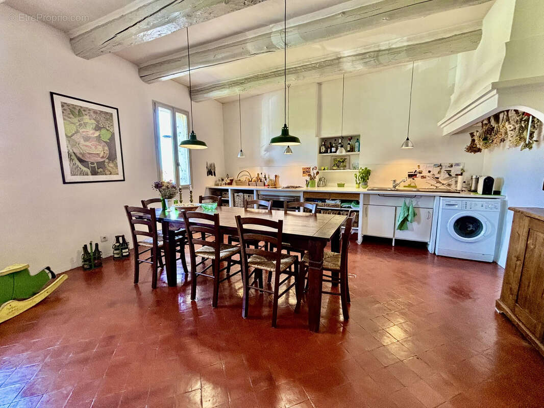 Appartement à MALAUCENE