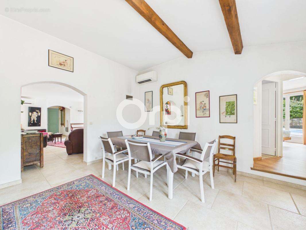 Piscine-calme-3 chambres en suite-tout à l'égout-proches commodités - photo 8