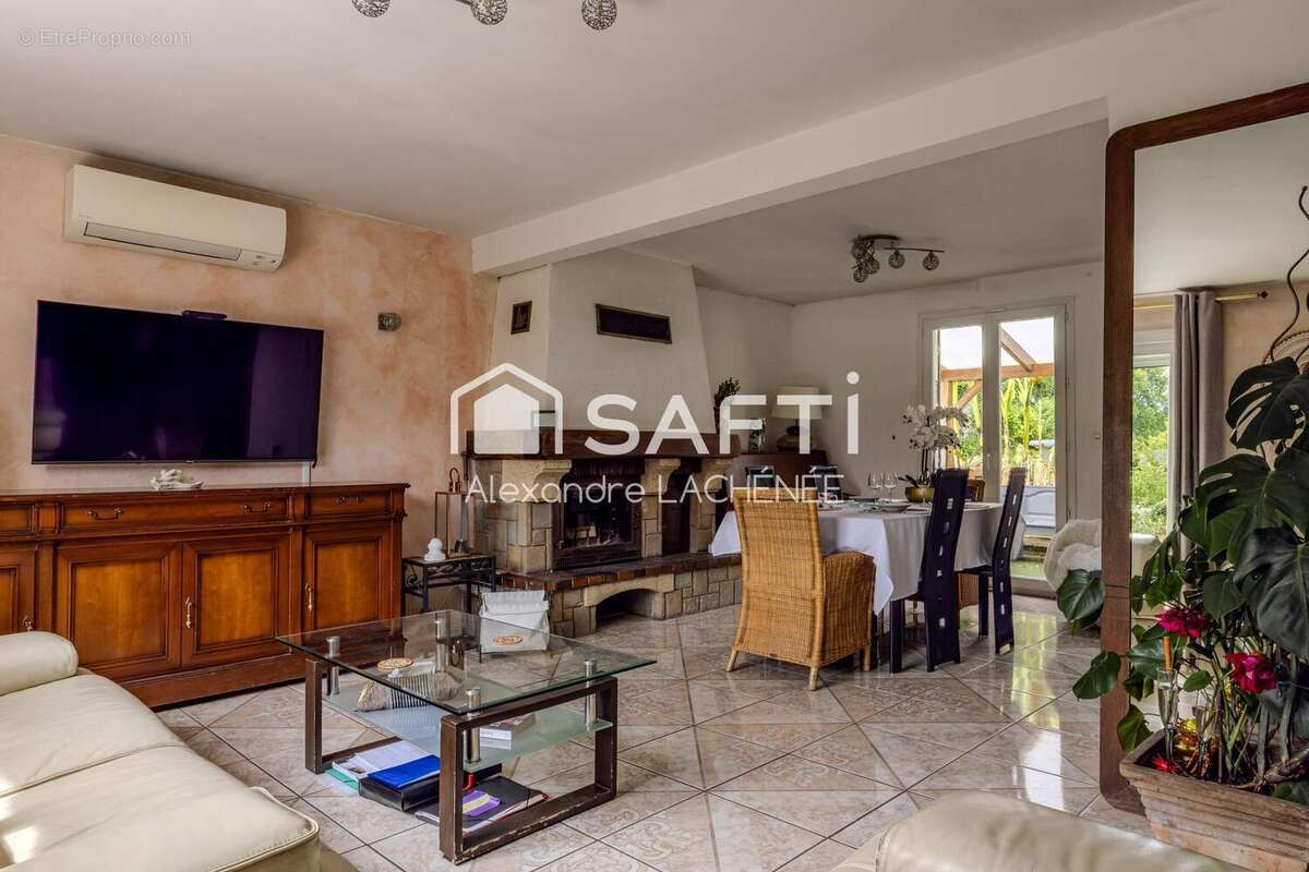 Photo 2 - Maison à ESCHES