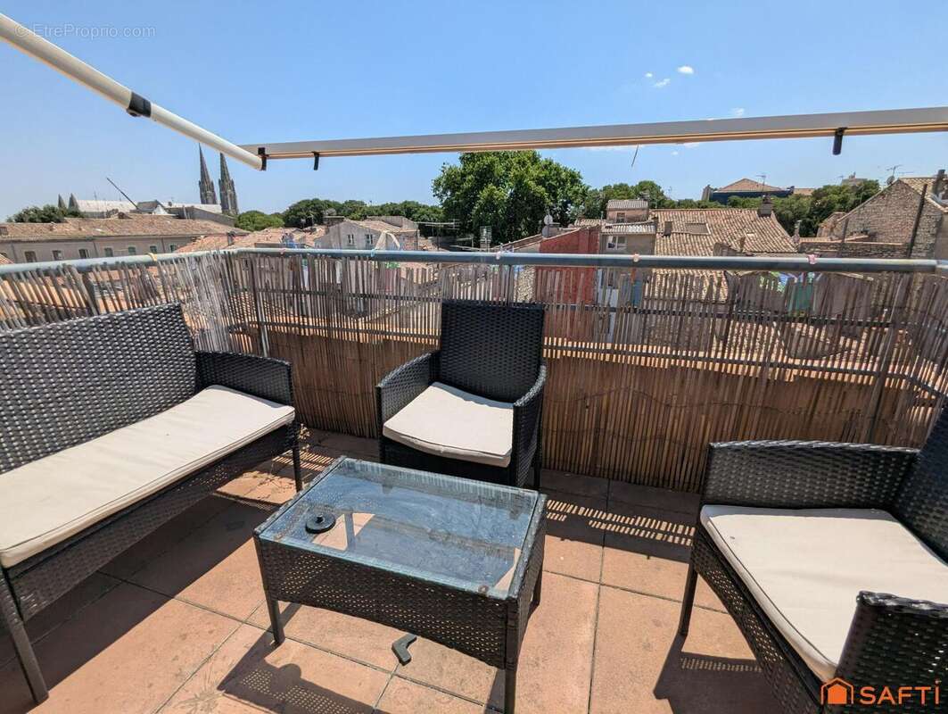 Photo 2 - Appartement à NIMES