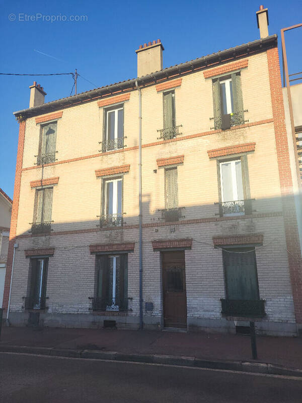 Appartement à NANTERRE