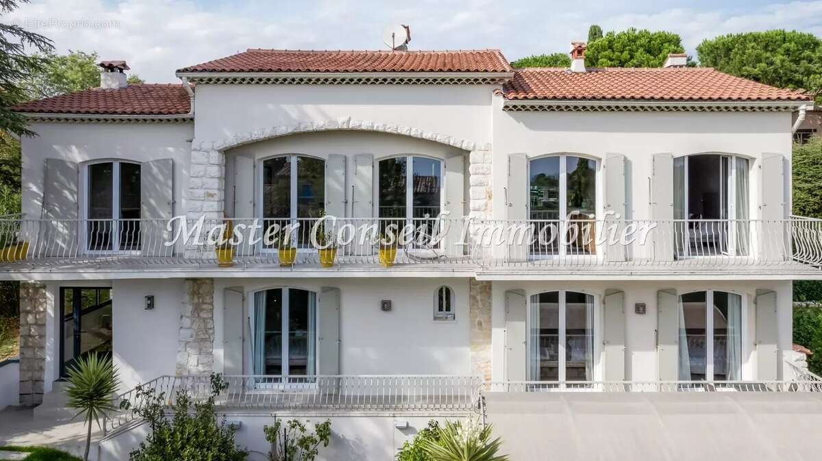 Domaine privé  superbe villa 8p 280m² contemporaine renovee  vue mer - photo 23