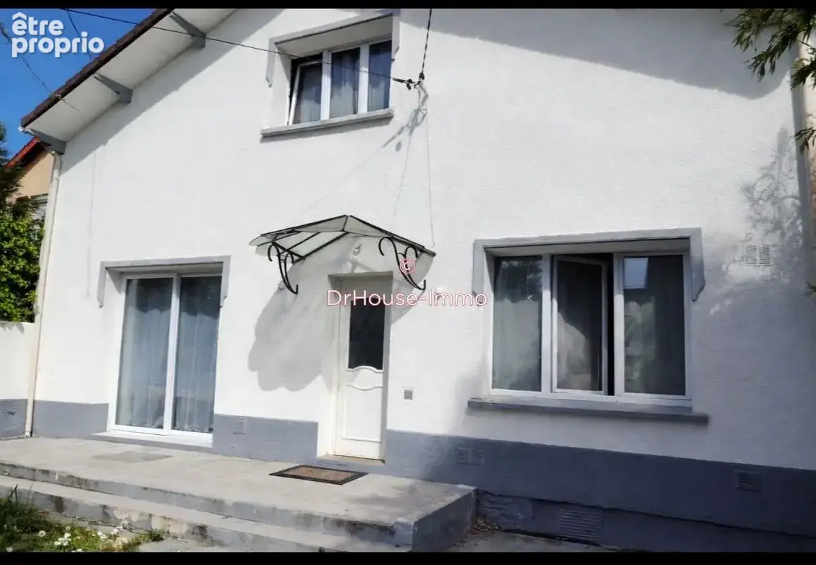 Maison 6 pièces 159 m² à vendre à Montfermeil (93370) - photo 2