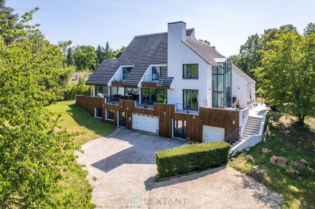Maison à PARIS