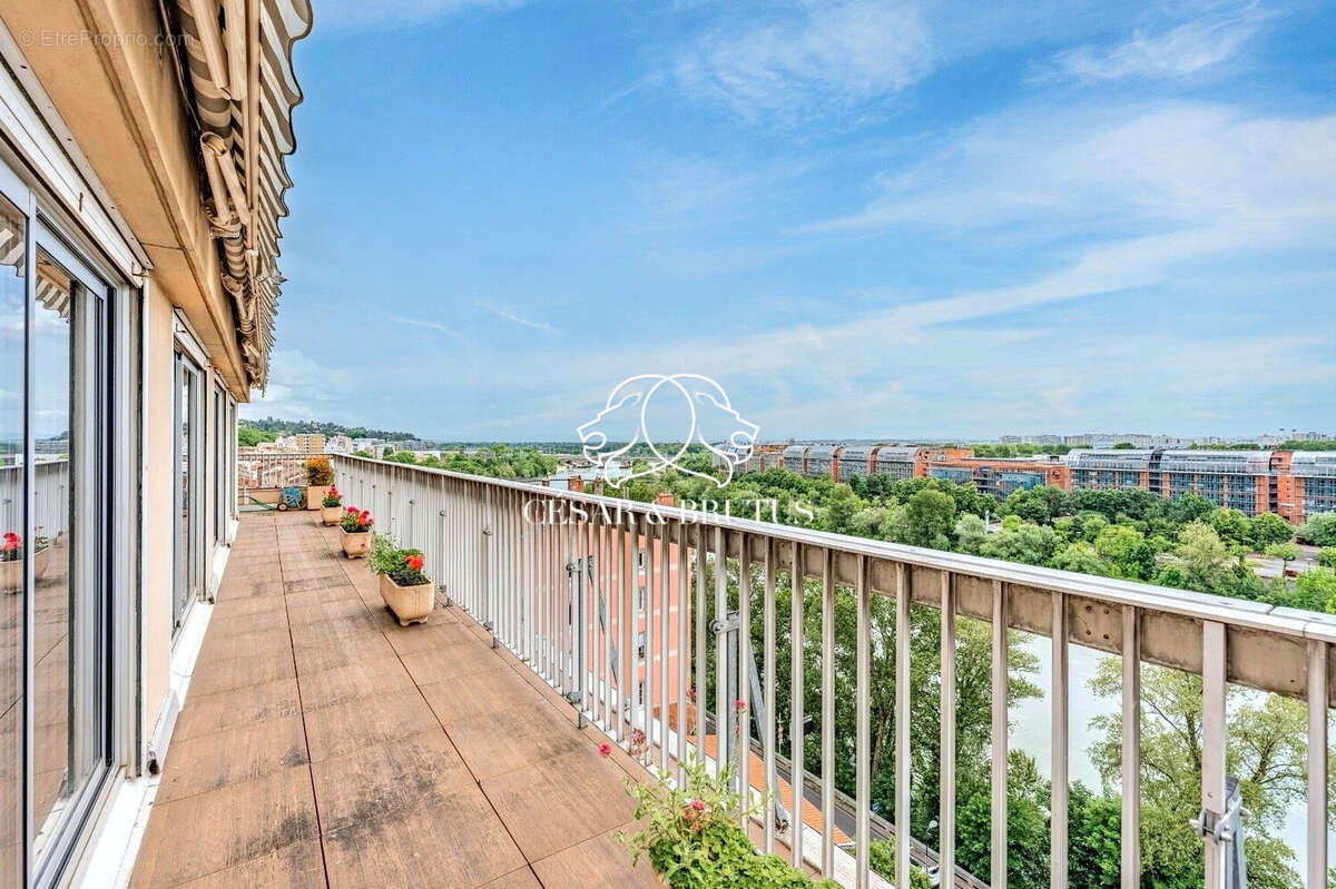 Appartement à CALUIRE-ET-CUIRE