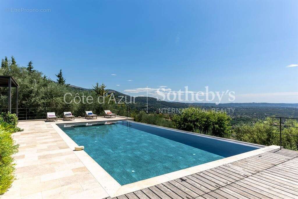 Le Tignet, villa rénovée vue mer panoramique, piscine à débordement et appartement - photo 9