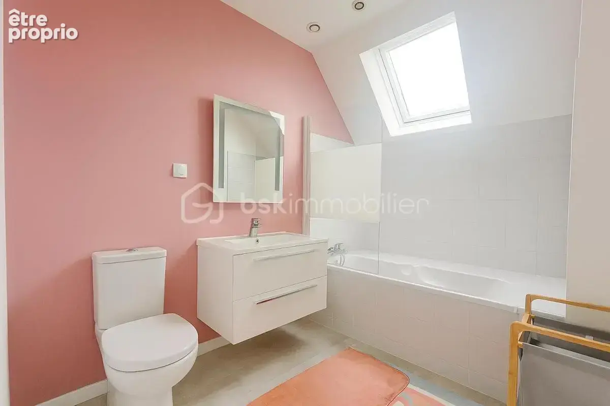 Maison familiale de 227m2 avec piscine chauffée! - photo 18