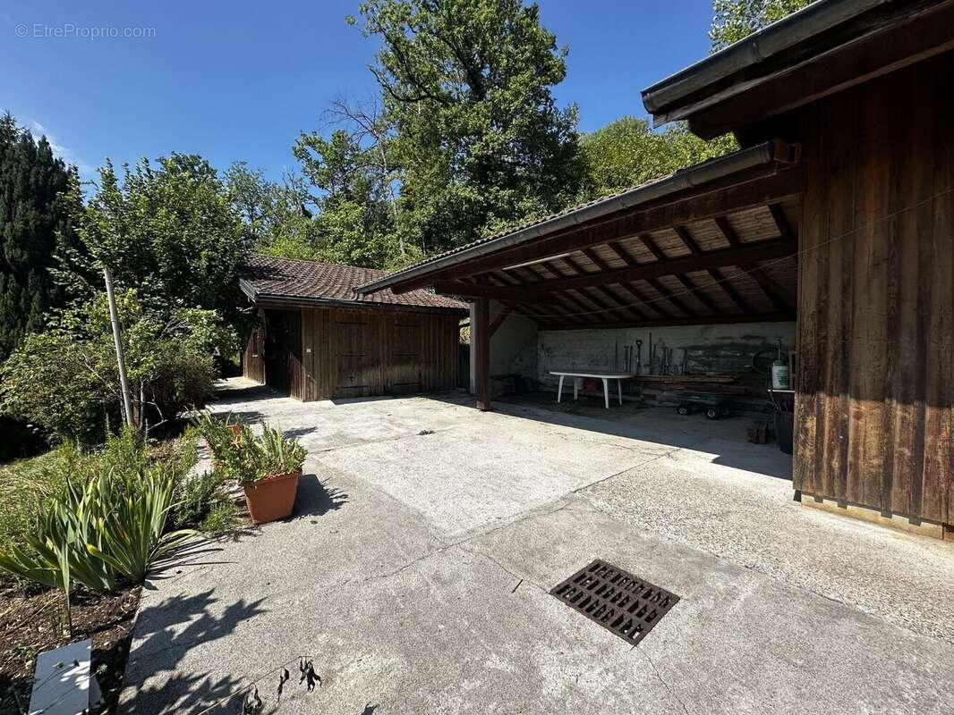 Chalet de 124 m² avec dependance - photo 10