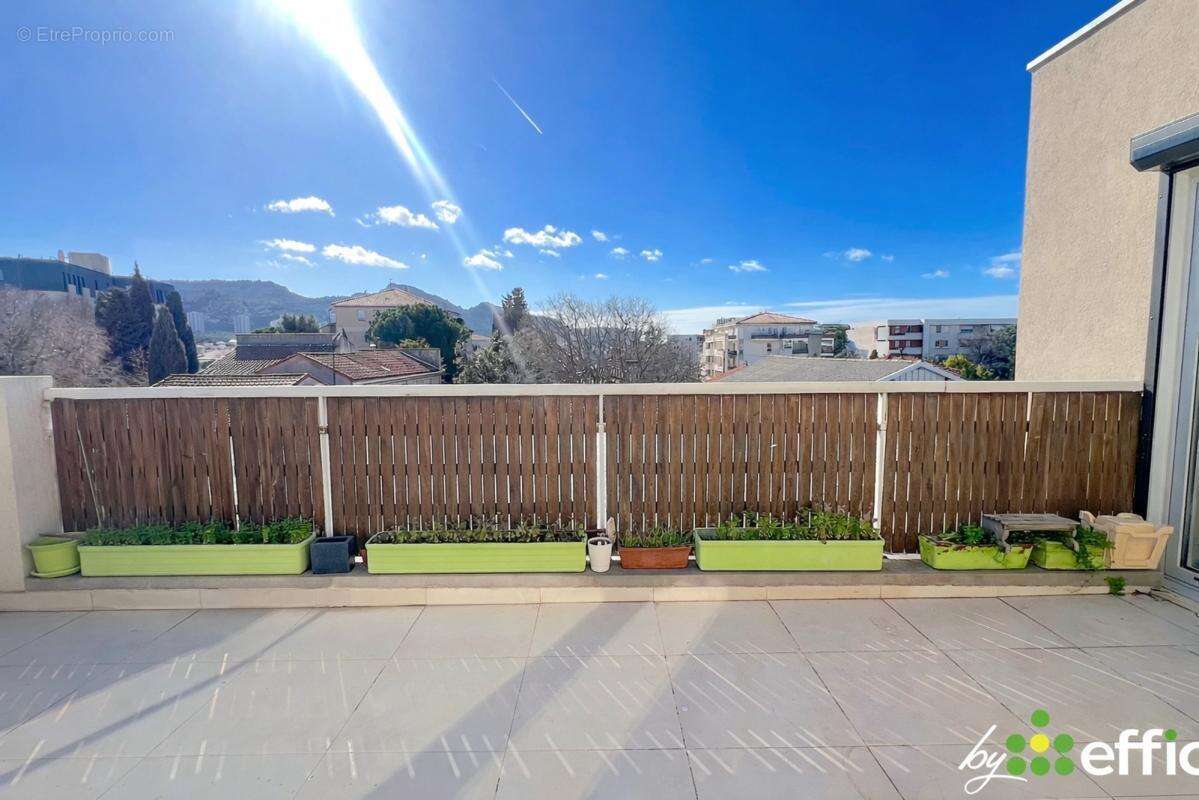 Appartement à MARSEILLE-9E