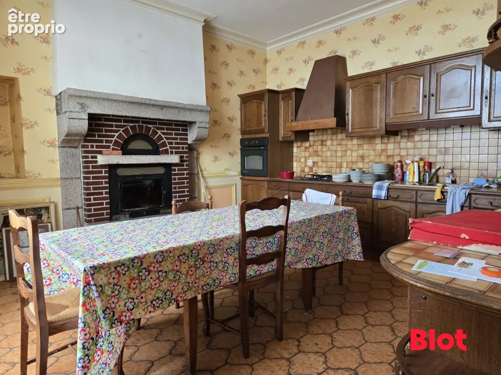 Maison 6 pièces 195 m² à vendre à Saint-Brice-En-Cogles (35460) - photo 3