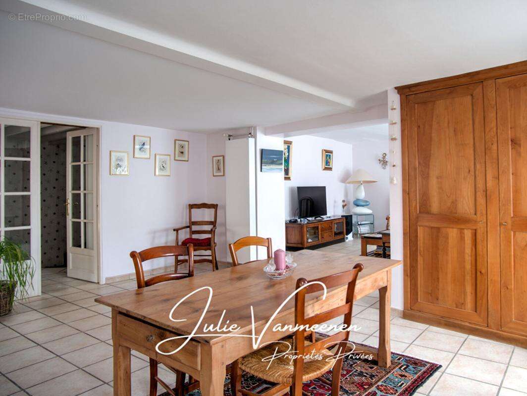 Maison à ROQUETTES