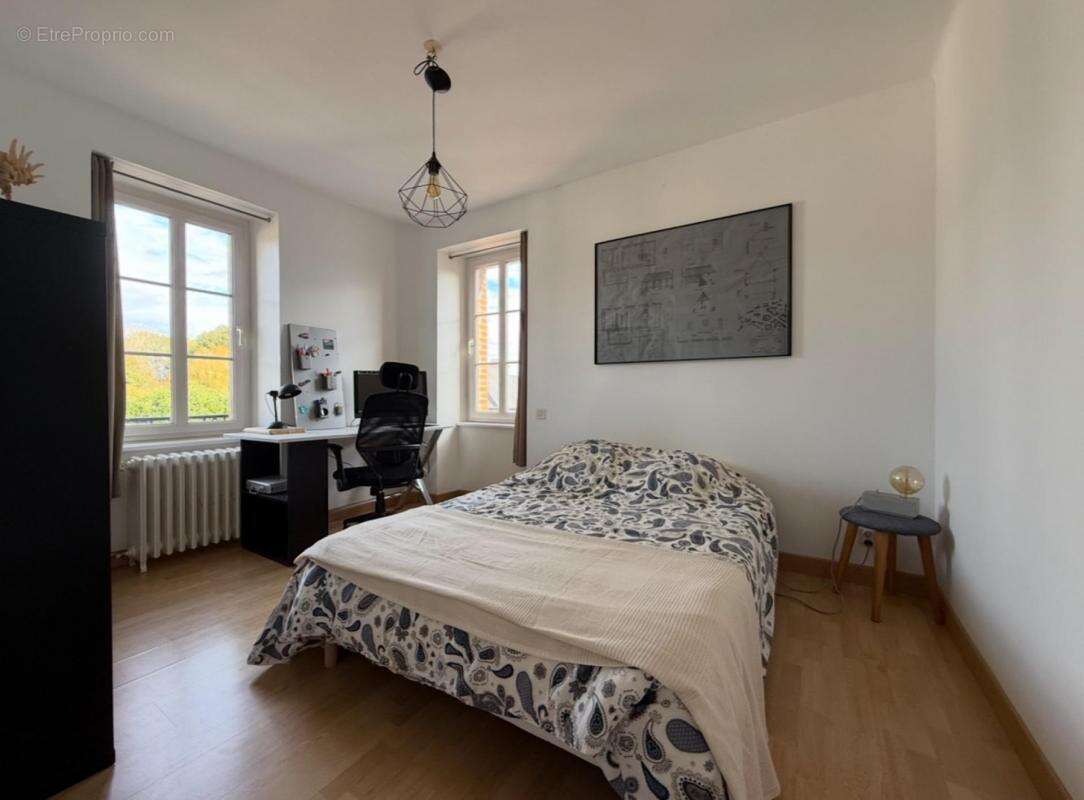 Maison à MALESTROIT