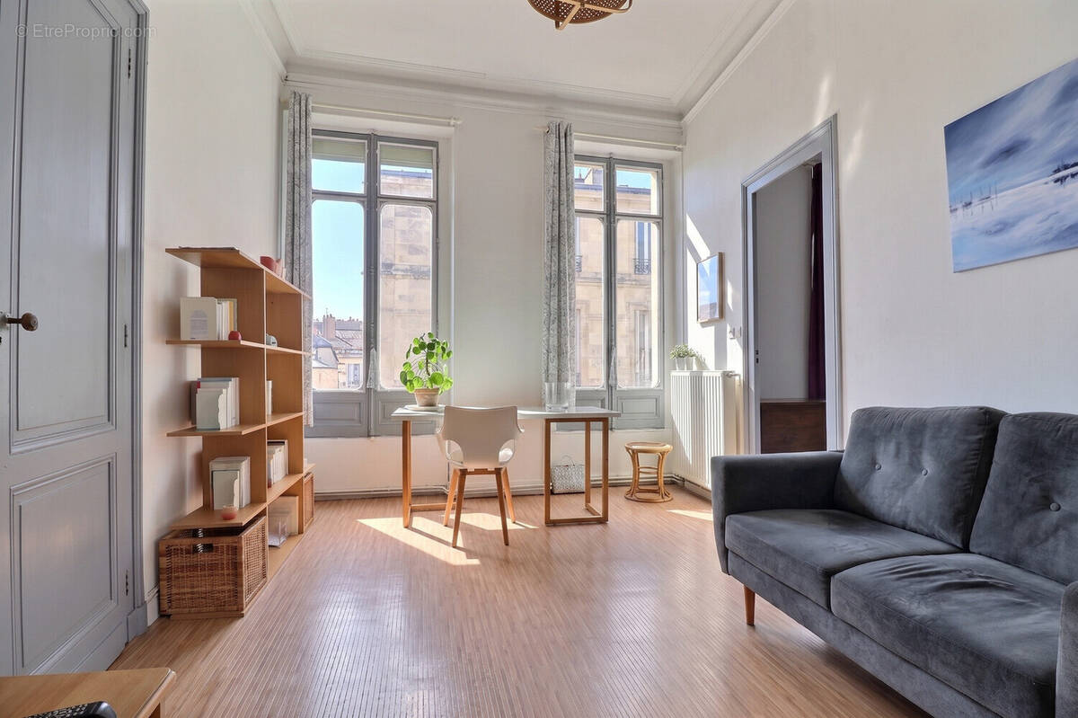 Appartement à BORDEAUX