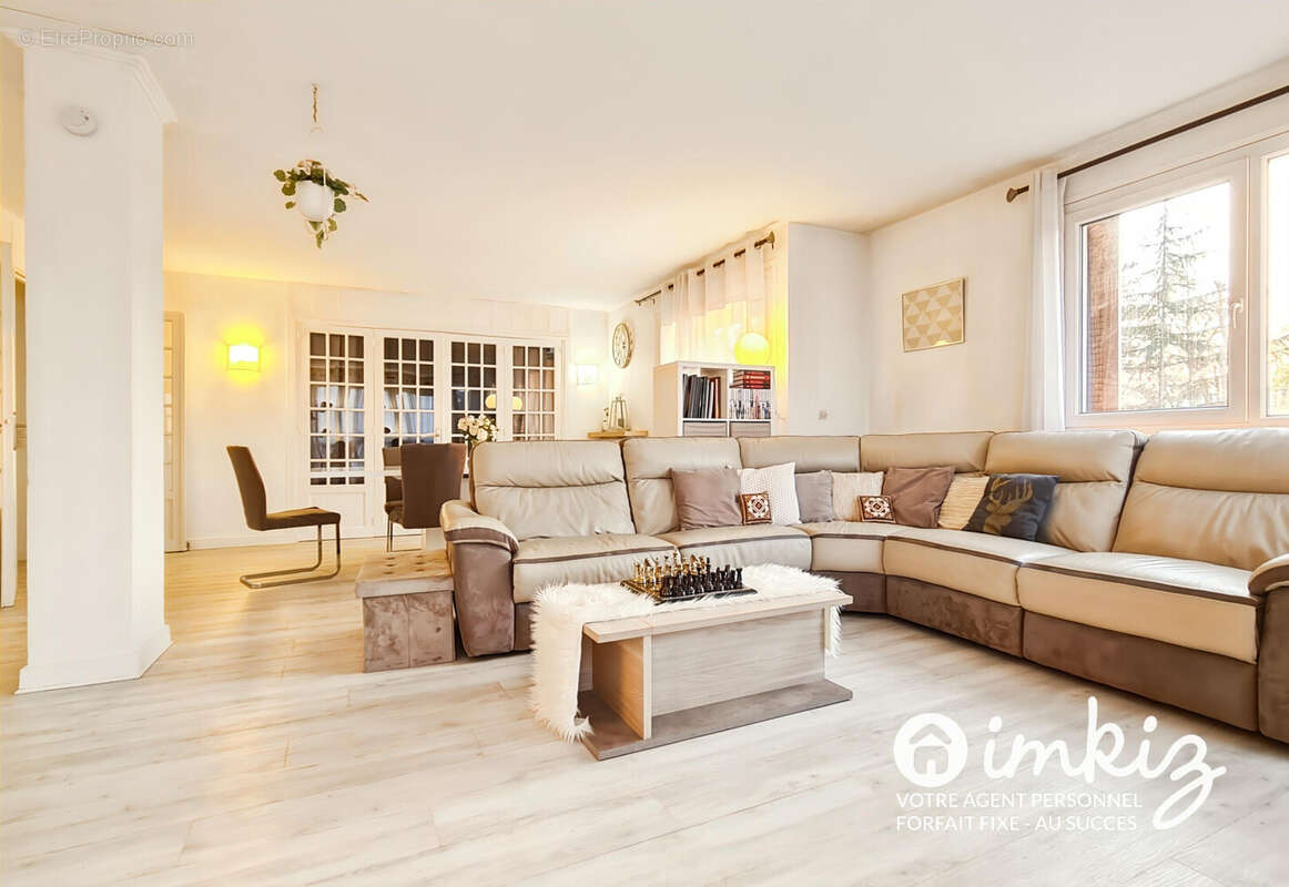 Dernier étage avec ascenseur - 126m² - photo 3