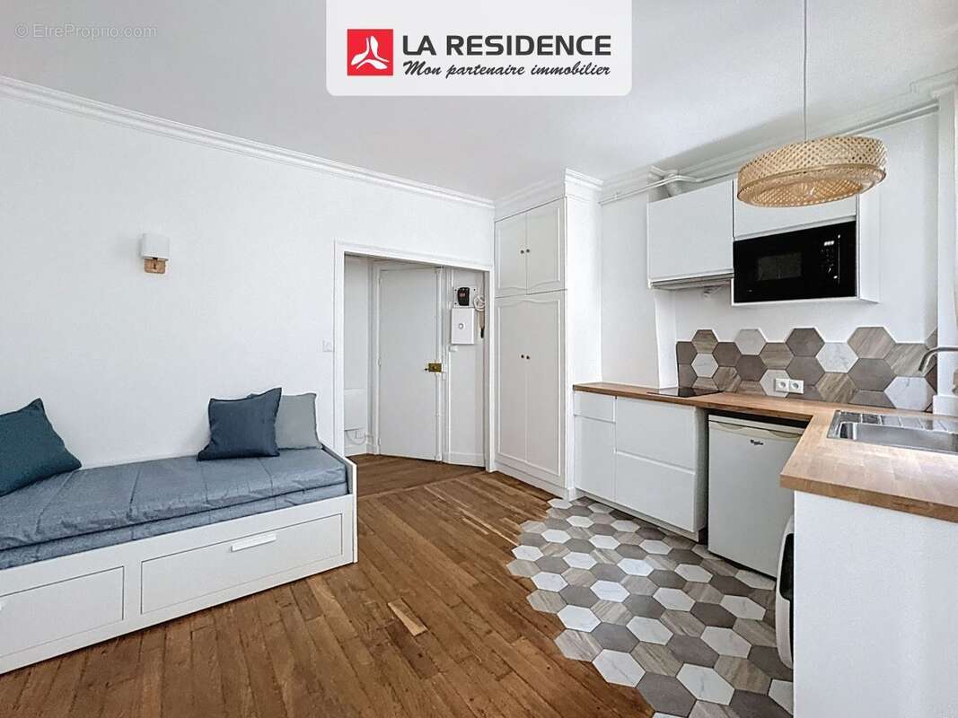 Appartement à PARIS-17E