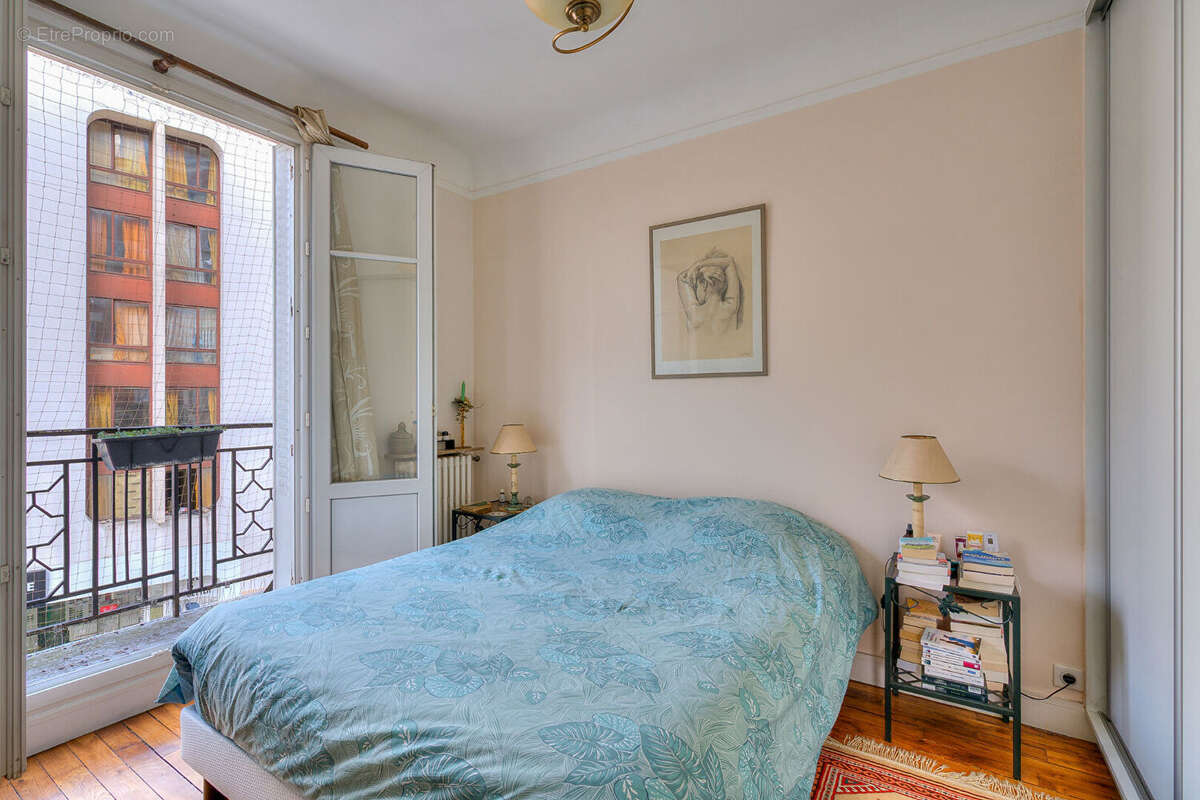 Appartement à PARIS-15E