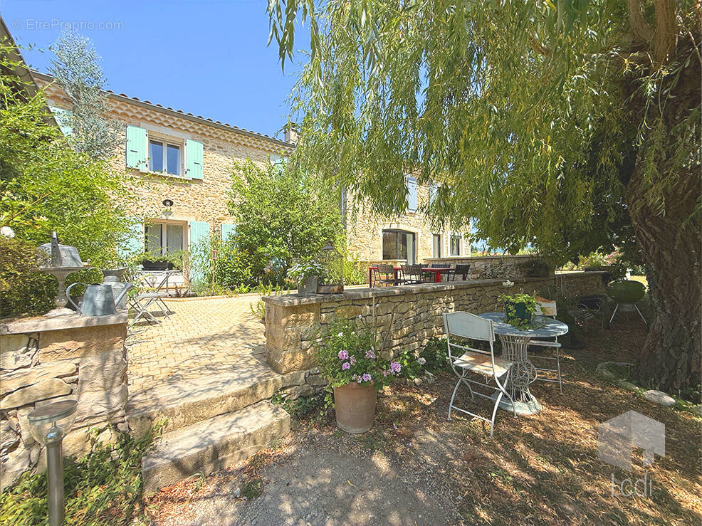 Maison à MONTBOUCHER-SUR-JABRON