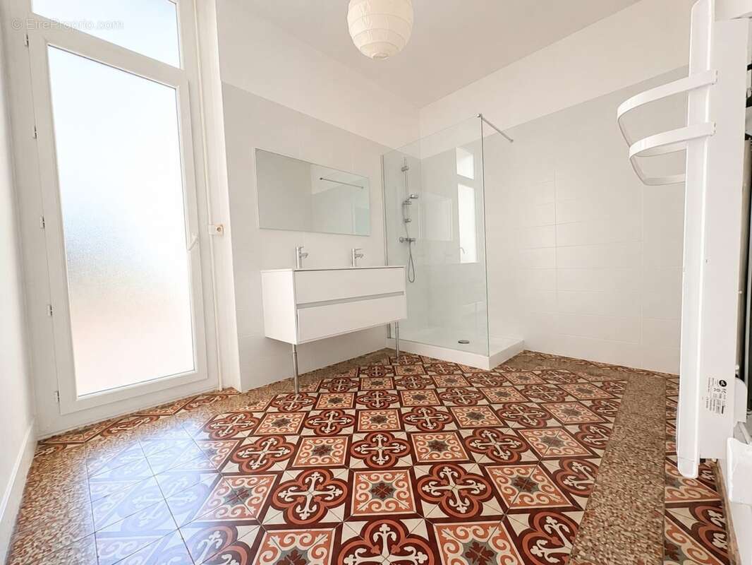 Appartement T2 85 m² avec terrasse Champ de Mars Béziers charme de l'ancien - photo 9