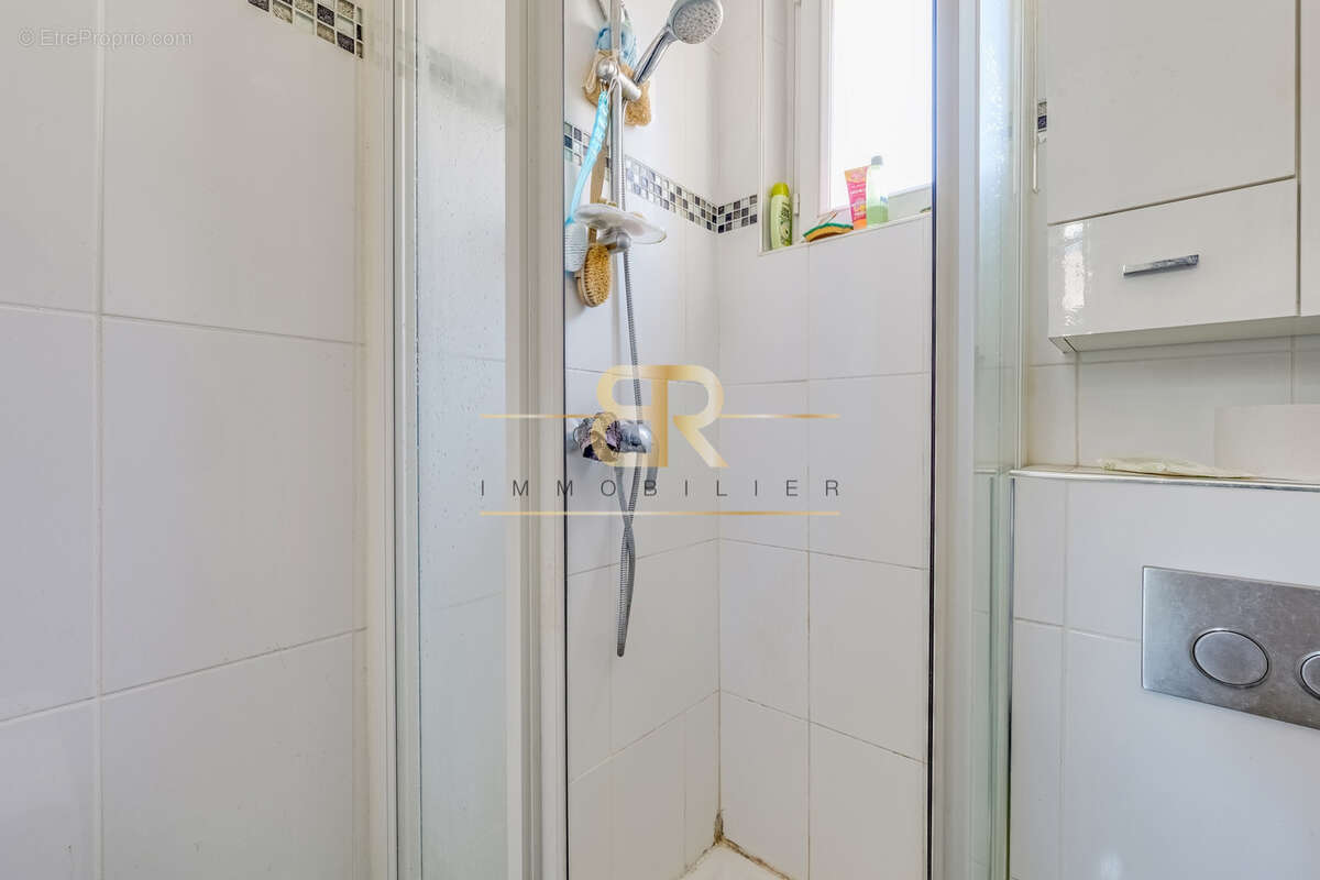 Appartement à PARIS-19E