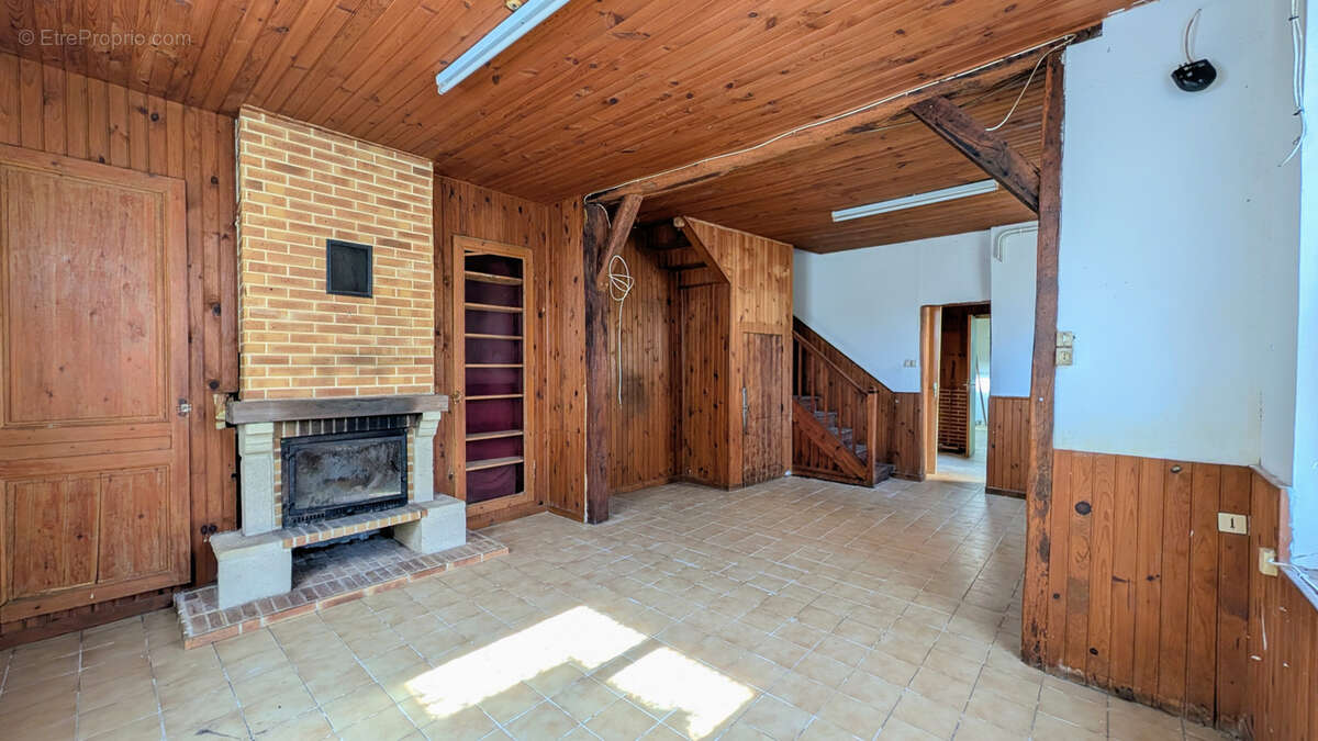 Charmante maison au coeur de la commune de VILLEQUIER - photo 3