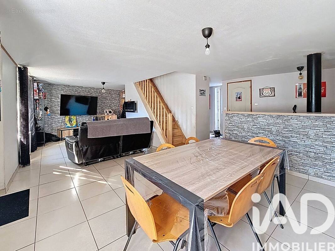 Photo 1 - Maison à SIN-LE-NOBLE