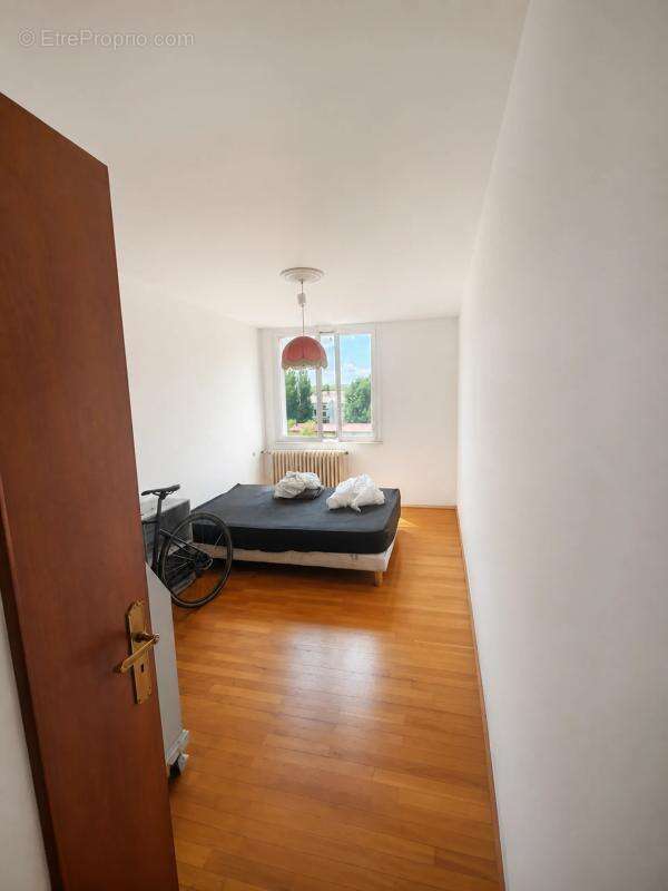 Appartement T4 de 71 m² à Annecy - photo 3
