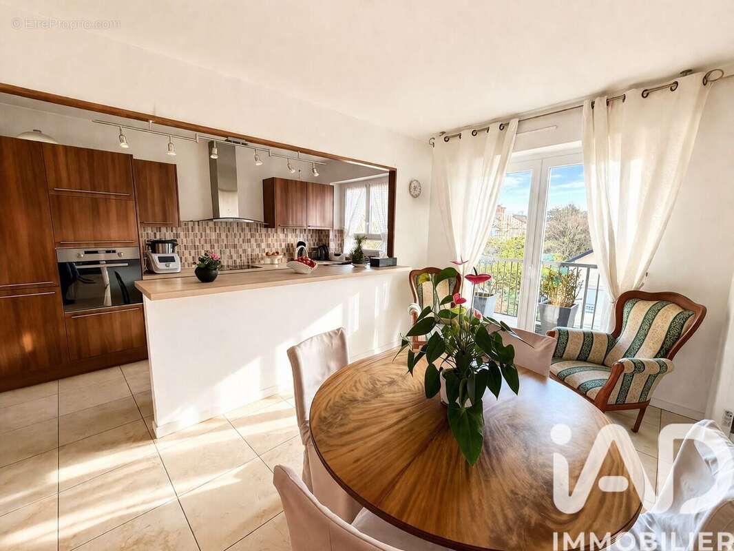 Photo 7 - Appartement à BOISSY-SAINT-LEGER