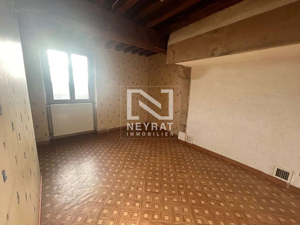 Maison à RIGNY-SUR-ARROUX