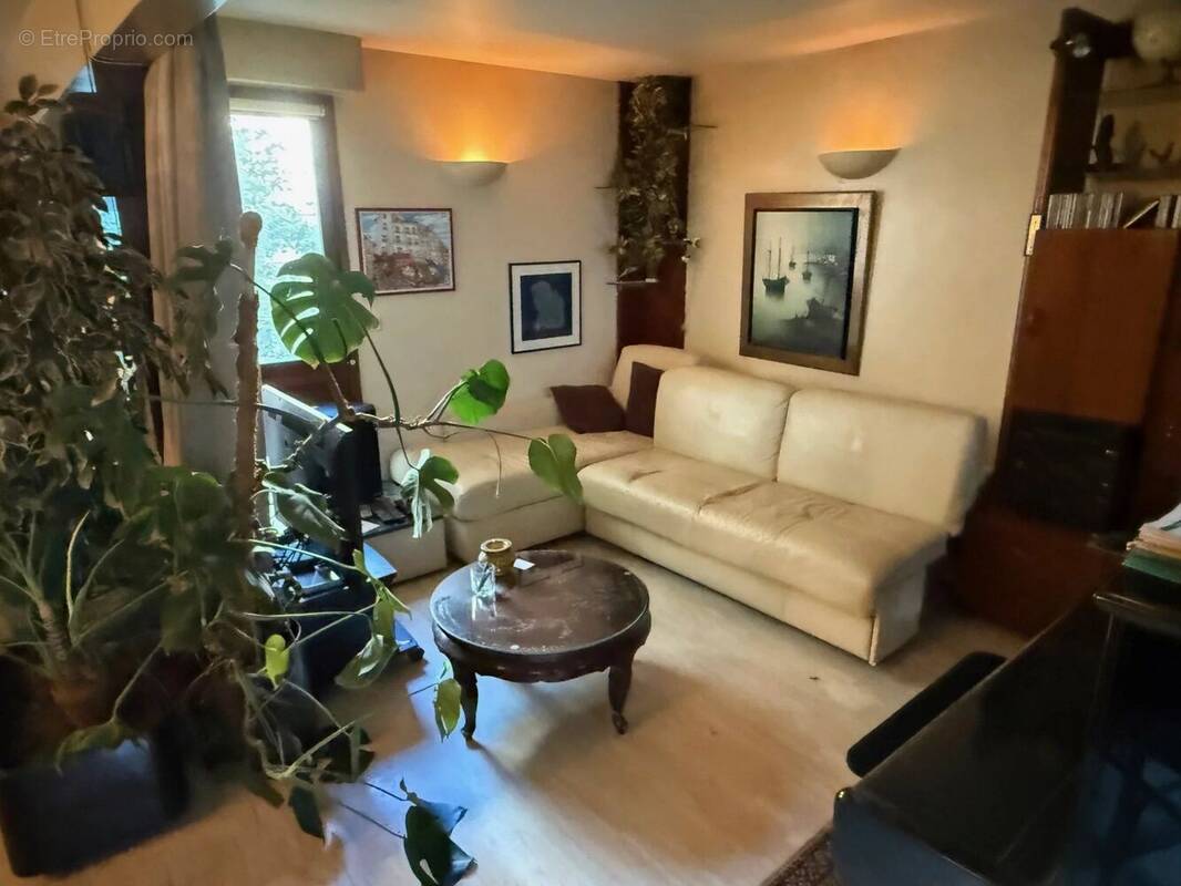 Appartement à PARIS-5E