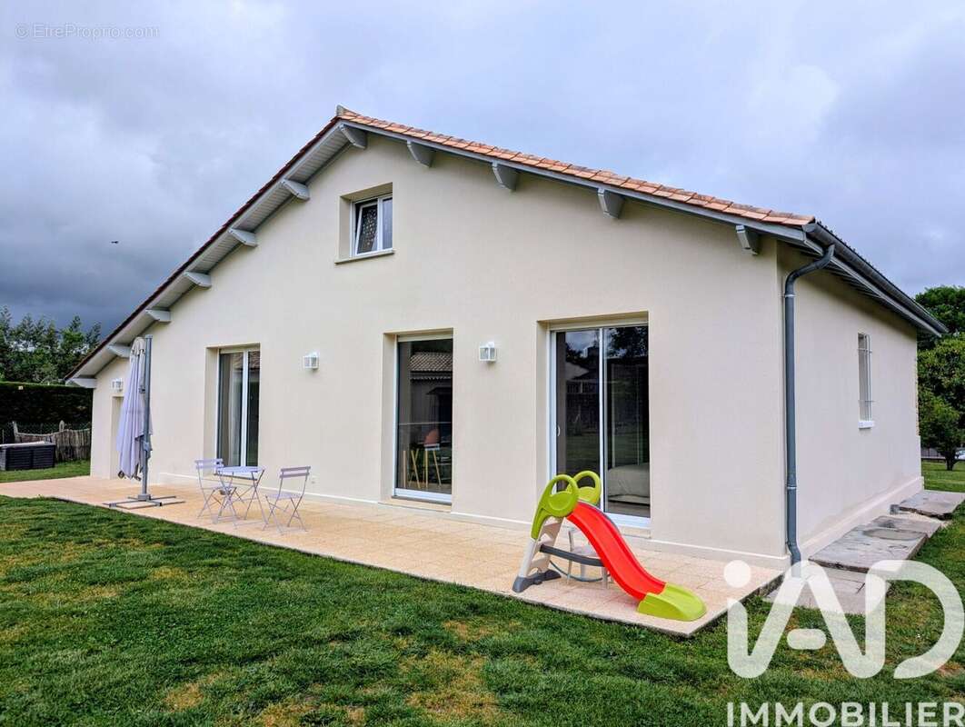 Photo 3 - Maison à MONTPON-MENESTEROL