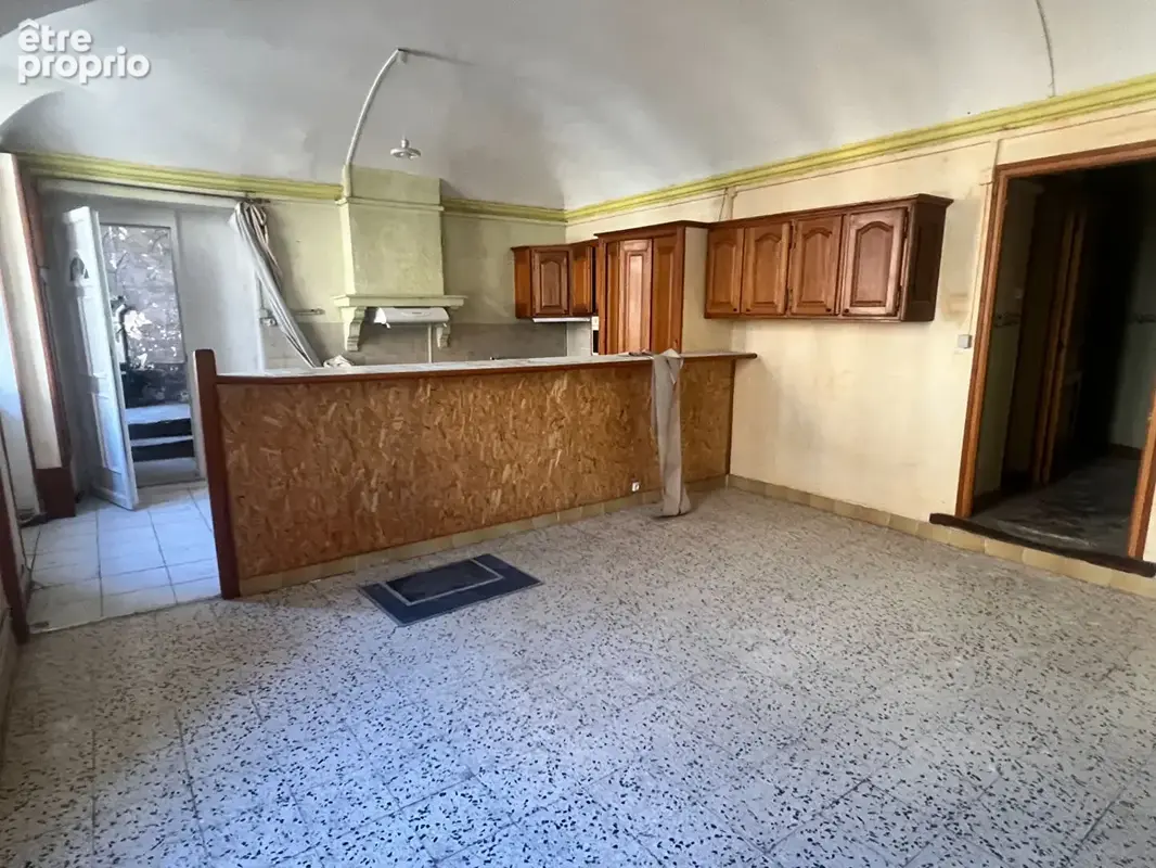 Immeuble 6 appartements et 2 commerces - photo 2