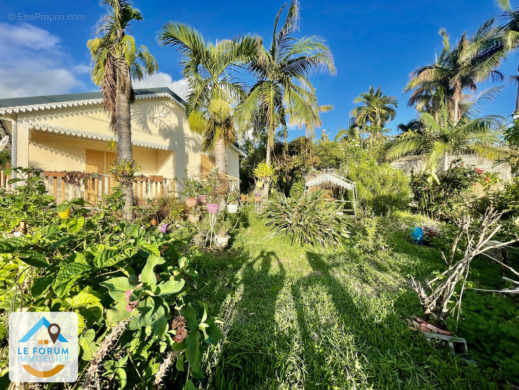 Maison à PETITE-ILE