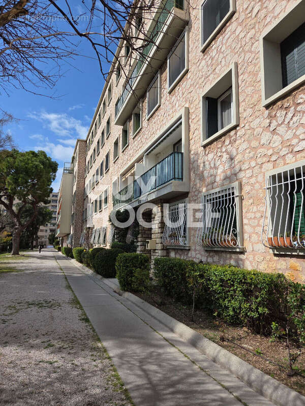 Appartement à MARSEILLE-8E