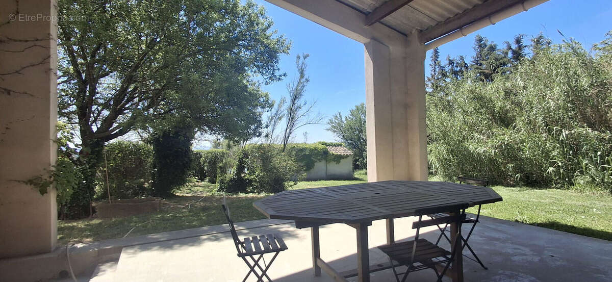 Maison à LA GARDE-ADHEMAR