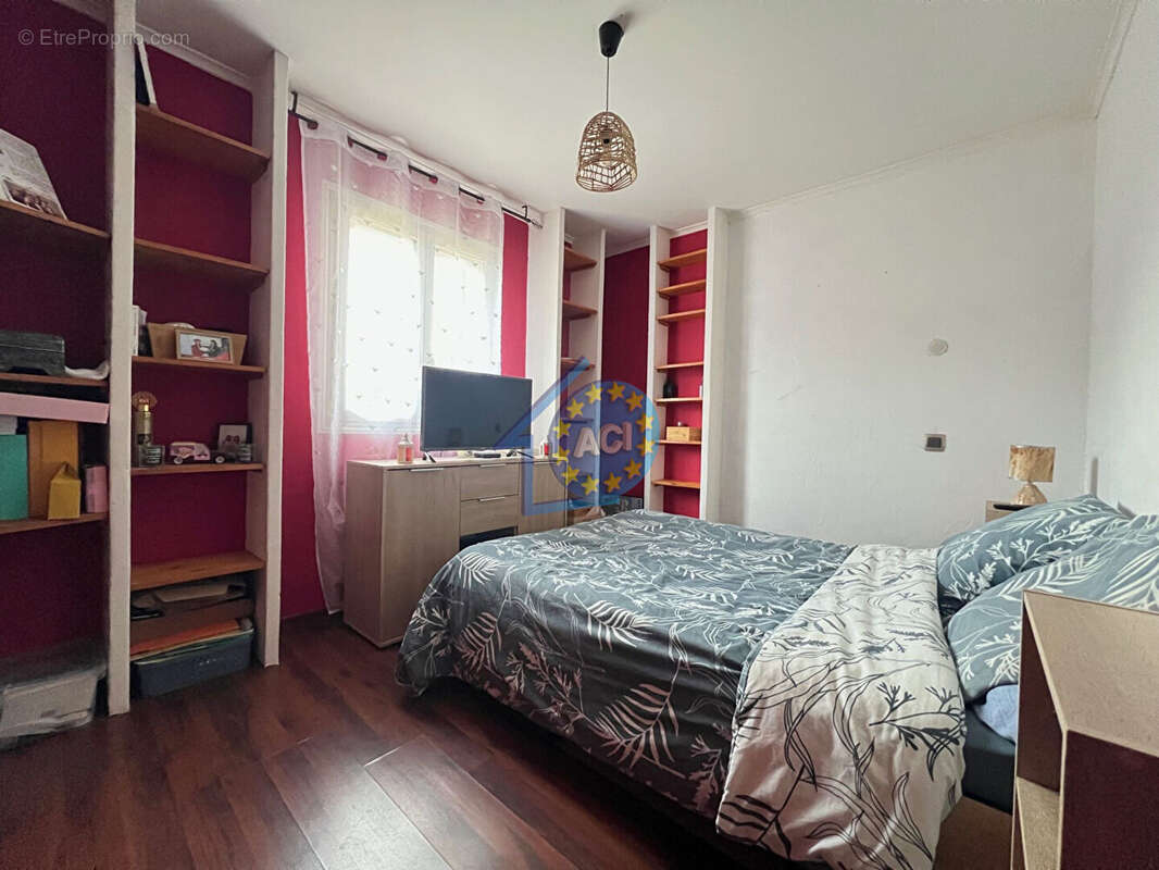 Maison à MANTES-LA-VILLE