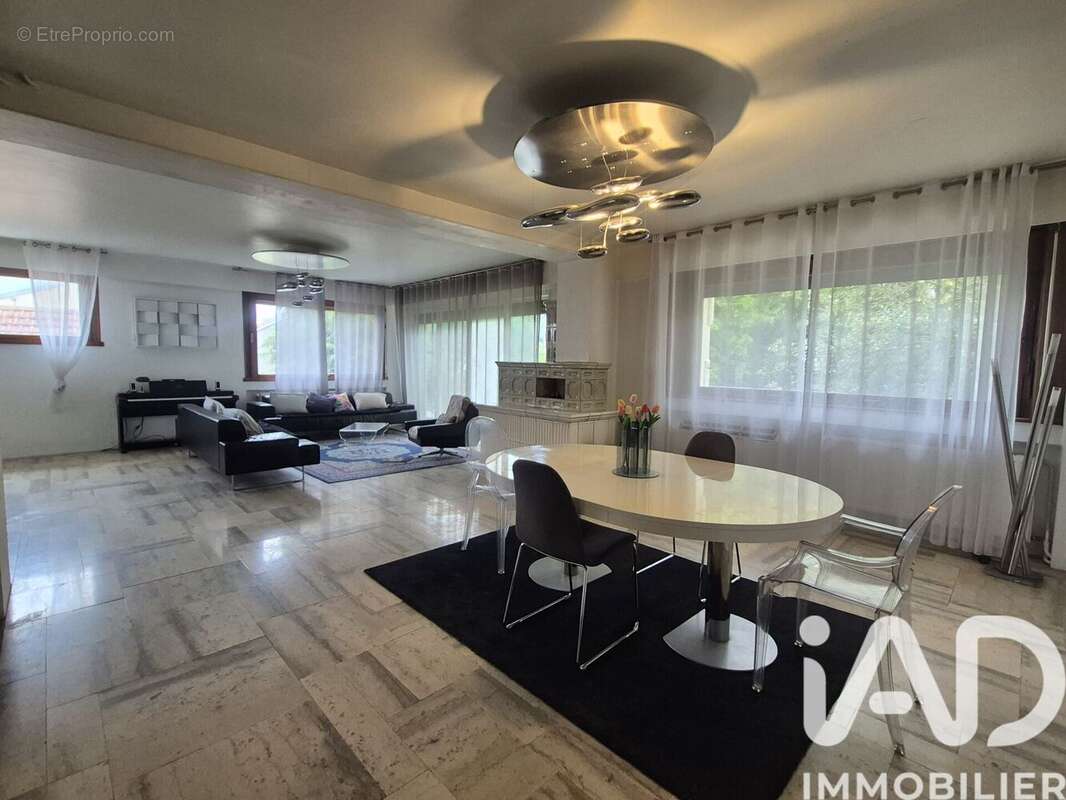 Maison 303 m² à Saint-Dizier  - photo 4